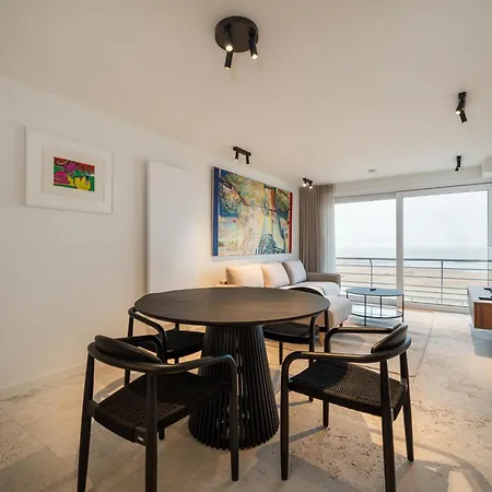 Beachfront Luxe - Stijlvol App Met Frontaal Zeezicht Appartement Coxyde